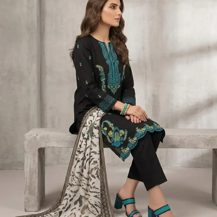 Skyline Contrast – Premium Embroidered Lawn 3PC Suit